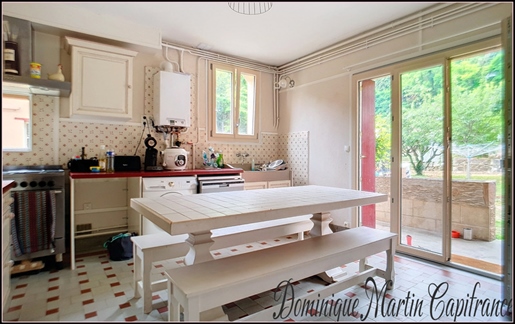 House for sale 10 rooms (72)-218m²-P8- banks of the Loir- cellar- outbuildings