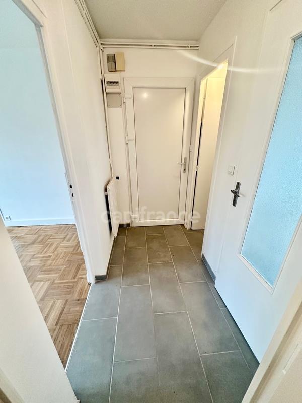 Purchase: Apartment (29270)