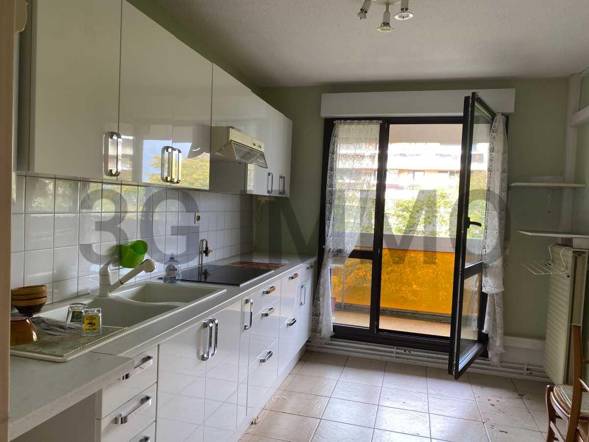 Purchase: Apartment (33110)