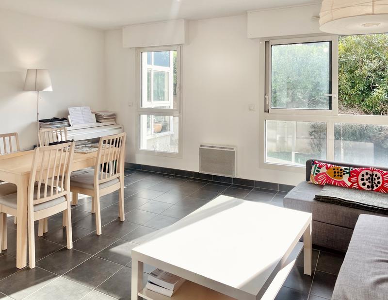 2-Room apartment for sale with tenant in place, in Nantes (44), Hauts-Pavés district, Monselet. Resi