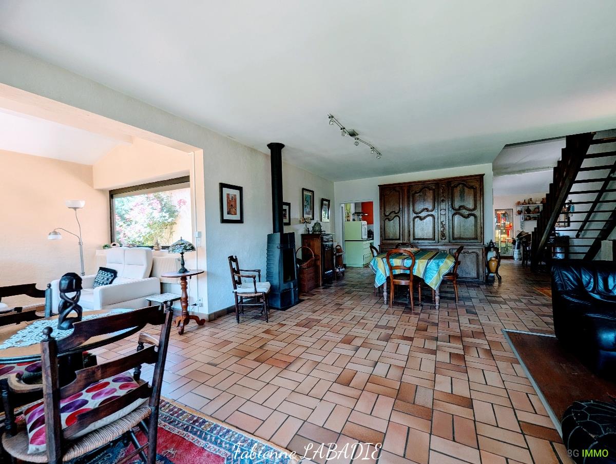 Purchase: House (40500)