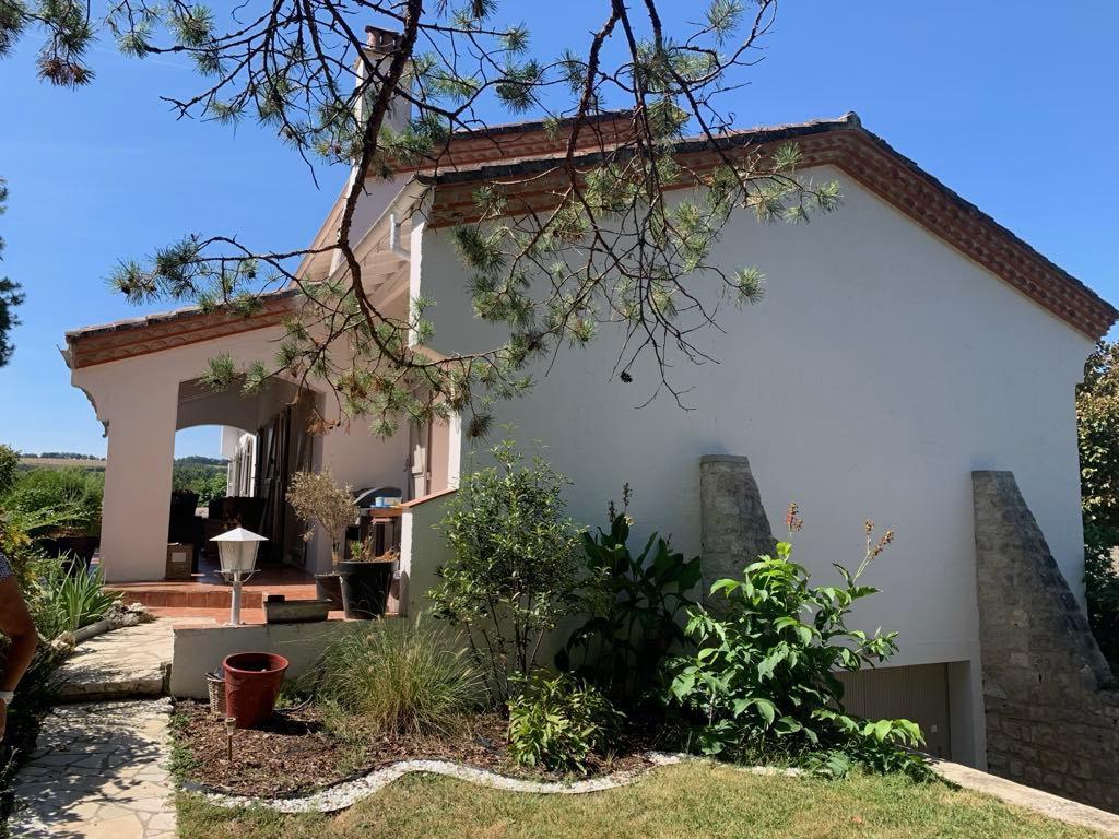 Compra: Vivenda (47600)