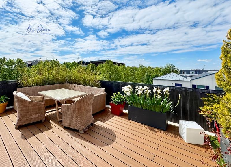 Duplex excepțional — terasă pe acoperiș, vedere panoramică, etaj.