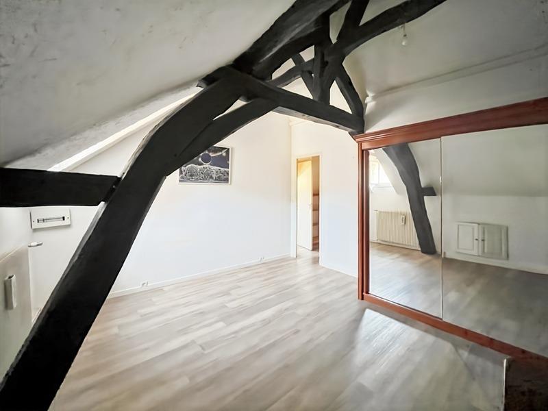 House for sale 4 rooms + Outbuilding - Between Cluny and Saint Gengoux Le National (71) - Land of 60