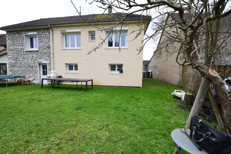 Dpt Yvelines (78), for sale Dammartin En Serve P5 house with convertible attic and garden