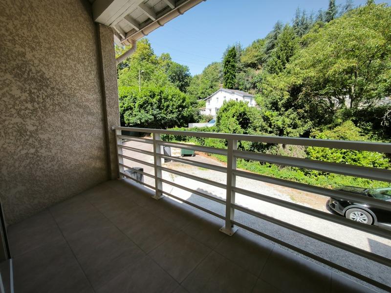 4-room apartment - 80m² - Balcony - 2 parking spaces