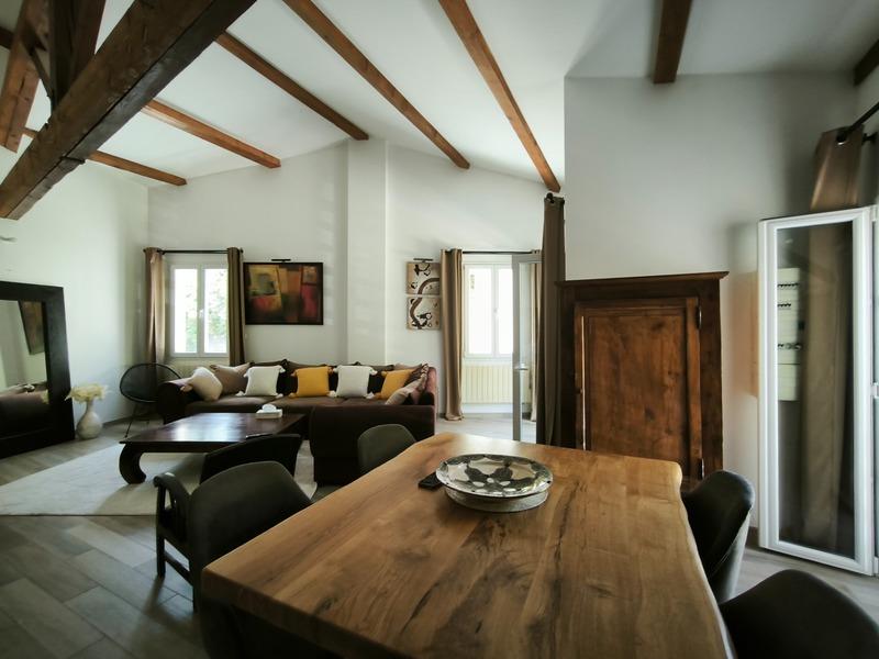 4-room apartment - 80m² - Balcony - 2 parking spaces