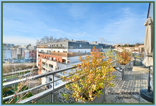 Apartment for sale 3 rooms Cachan (94)-Parking-Terraces-Top floor