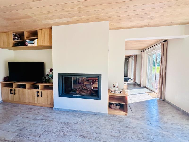 Beautiful country property, second house to renovate, nearly 3 acres of land for sale Le Mesnilbus (