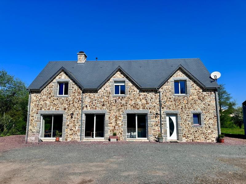 Beautiful country property, second house to renovate, nearly 3 acres of land for sale Le Mesnilbus (