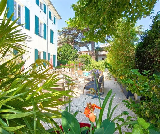 Exceptional private mansion – 30100 Alès (Gard)