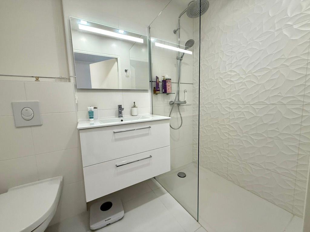 Renovated house 50 m from the beach – Grand Travers – South-facing terrace and private parking