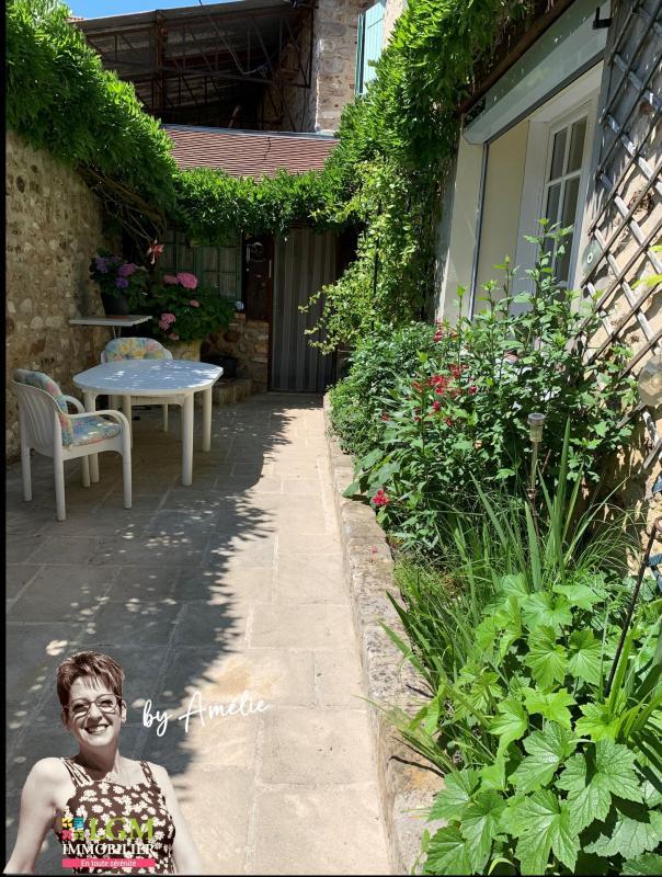 Pretty stone village house - 158 m² - 4 bedrooms