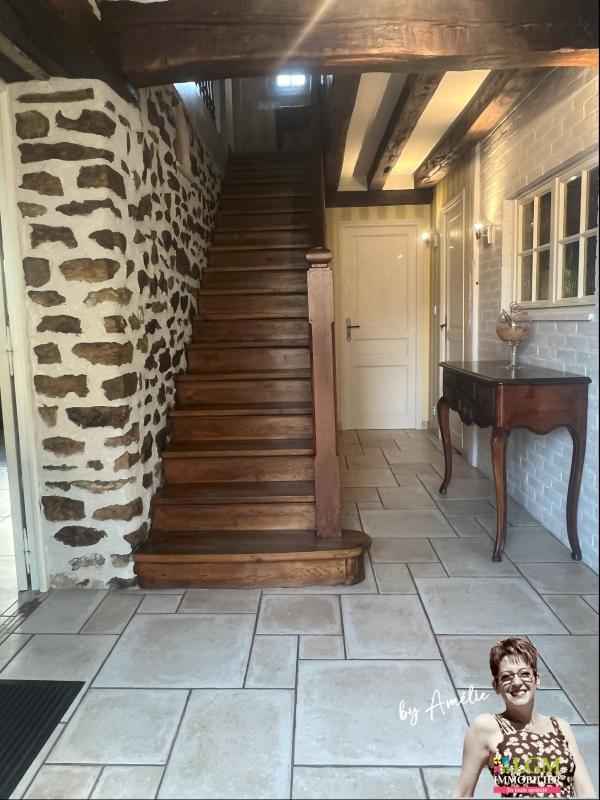 Pretty stone village house - 158 m² - 4 bedrooms