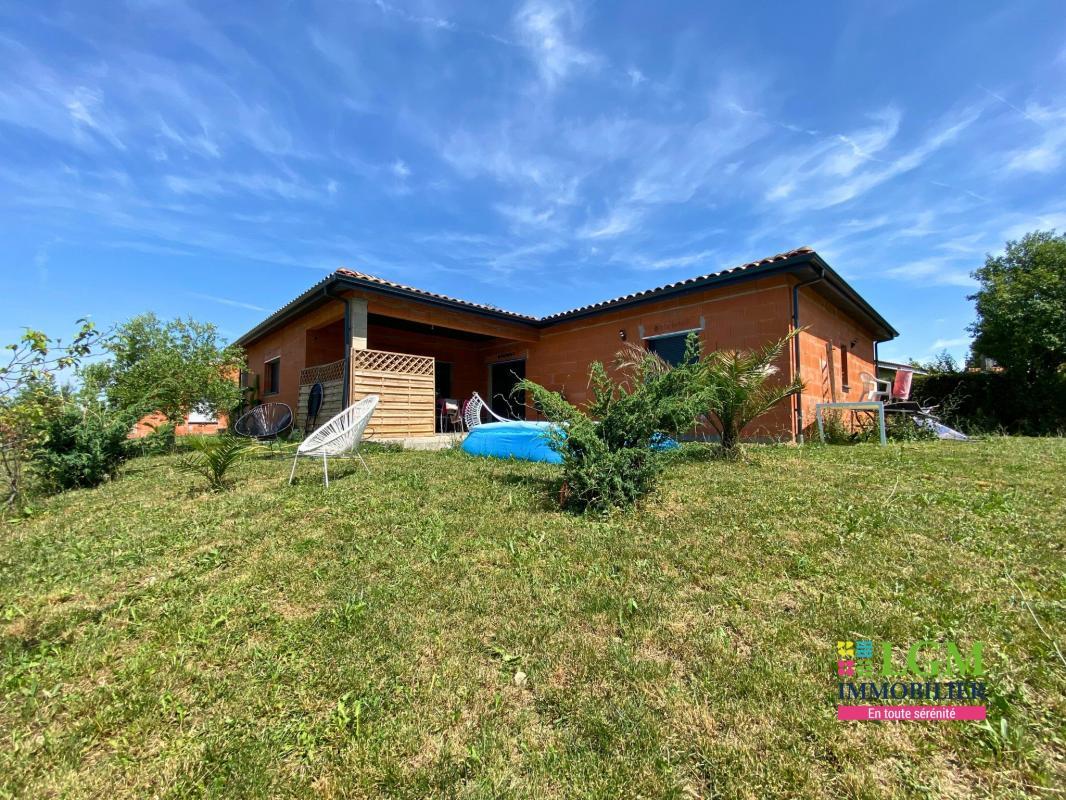 Compra: Vivenda (82300)