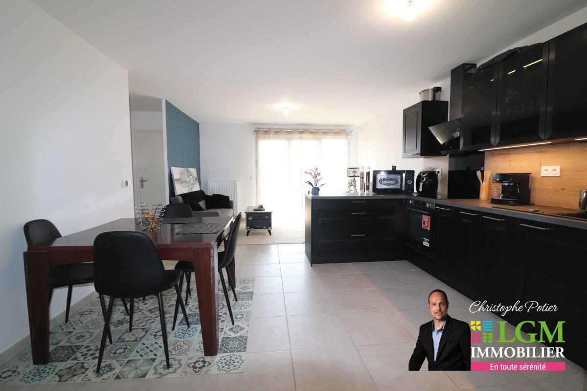 Purchase: Apartment (84170)