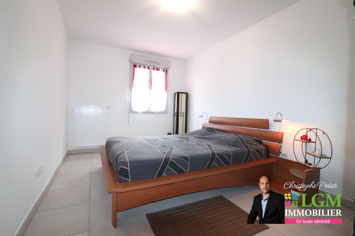 Purchase: Apartment (84170)