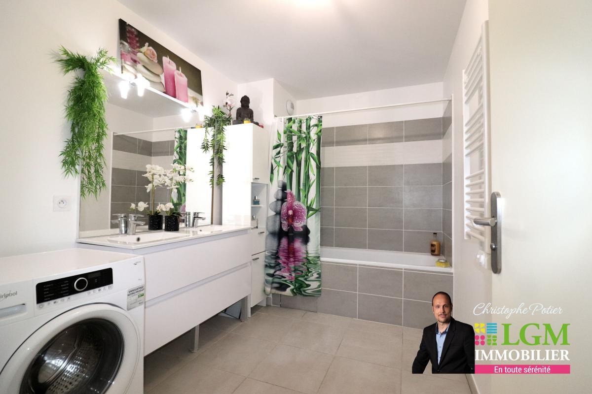 Purchase: Apartment (84170)