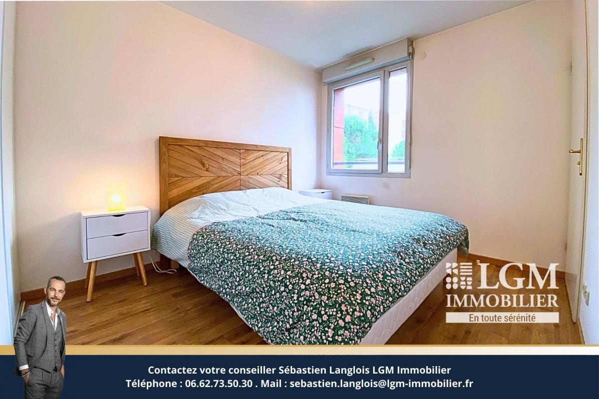 Toulouse, Ponts Jumeaux district, 2-room apartment 61 m2 + parking
