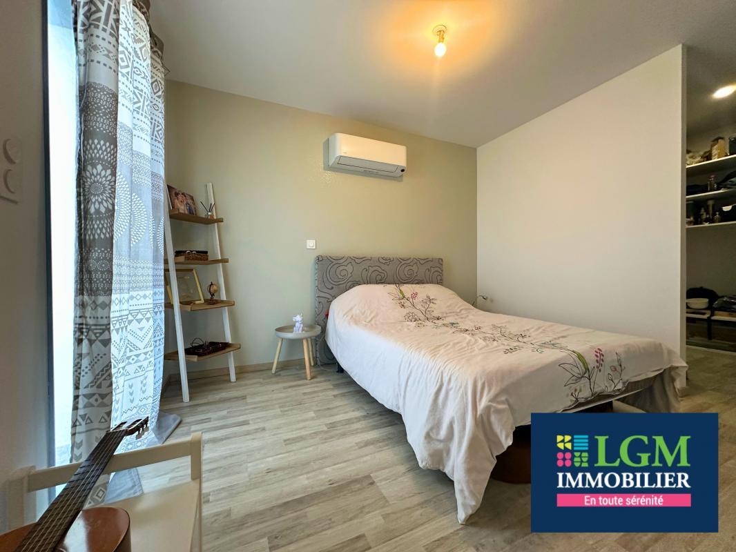 Exclusively!! Cournonterral – Contemporary villa 125 m² – 3 bedrooms – Swimming pool – garage