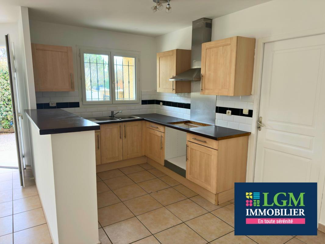 Single-storey house 90 m² with garage in Vendémian (34230)