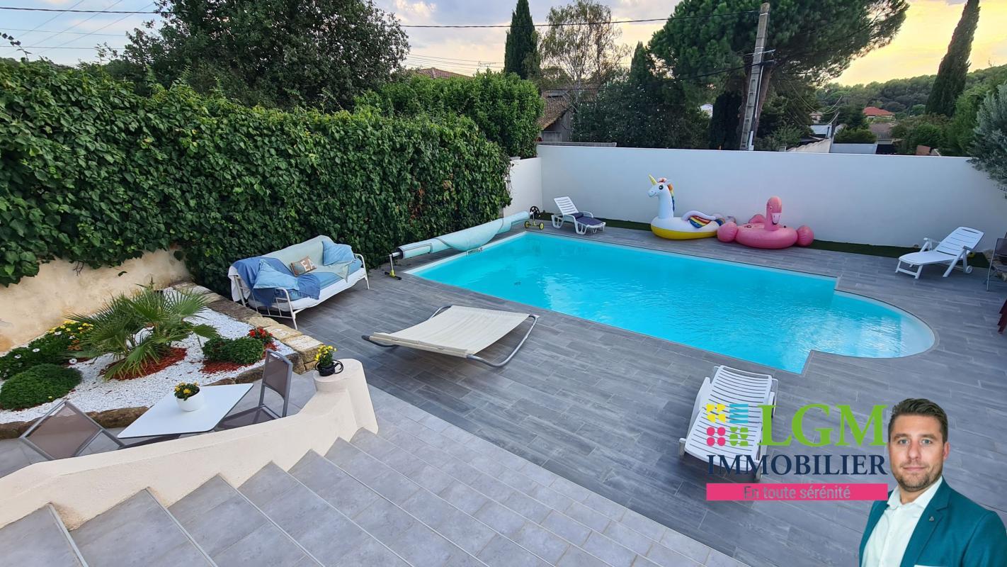 Beauvoisin House 4 bedrooms + outbuildings 1489m2 of land