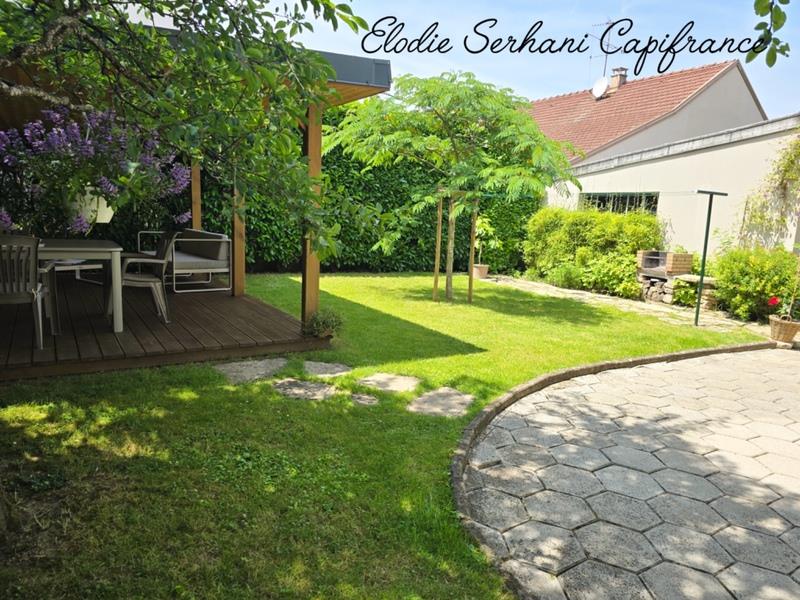 Exclusive renovated house of about 100m2 + studio of 30m2 in Audincourt