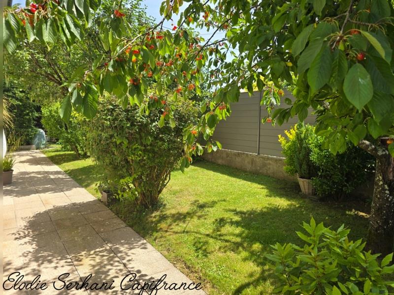 Exclusive renovated house of about 100m2 + studio of 30m2 in Audincourt