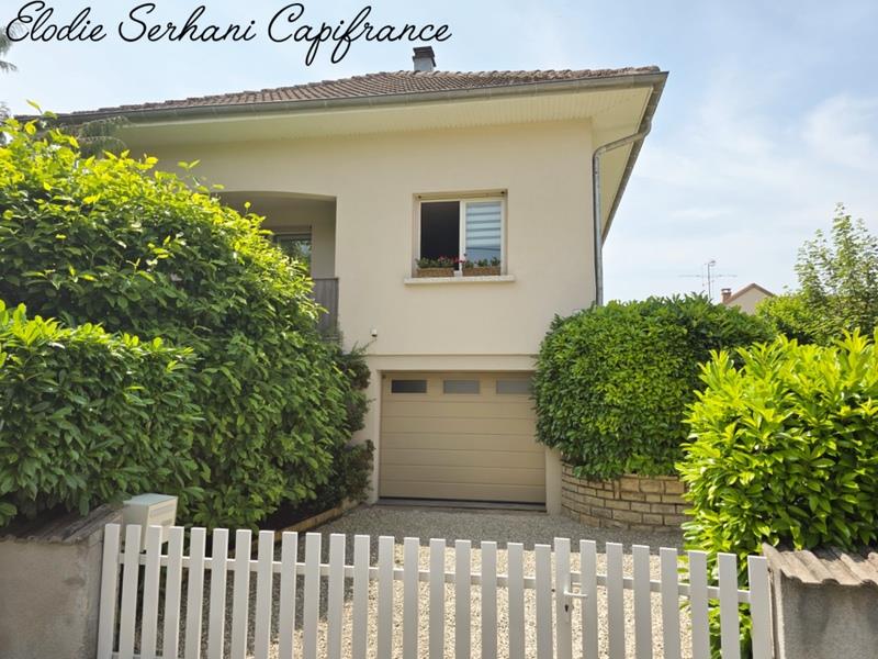 Exclusive renovated house of about 100m2 + studio of 30m2 in Audincourt