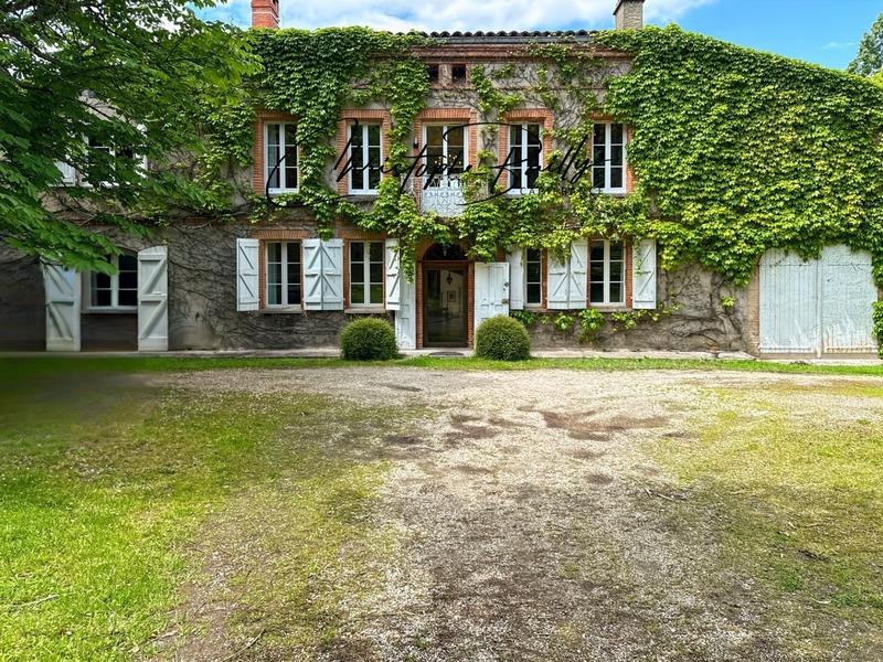 Herrenhaus aus dem 18. Jahrhundert – 1,5 Hektar großer bewaldeter Park – Montastruc-la-Conseillère (