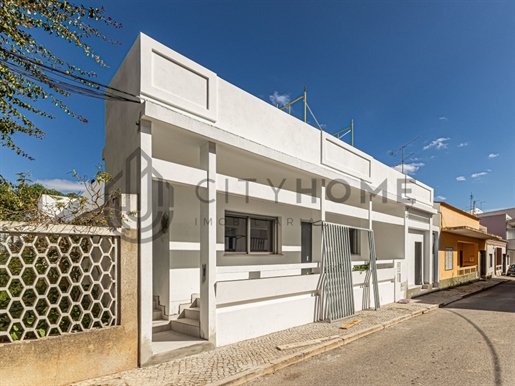 3 Bedroom House, totally renovated - Pool - Terrace - Central