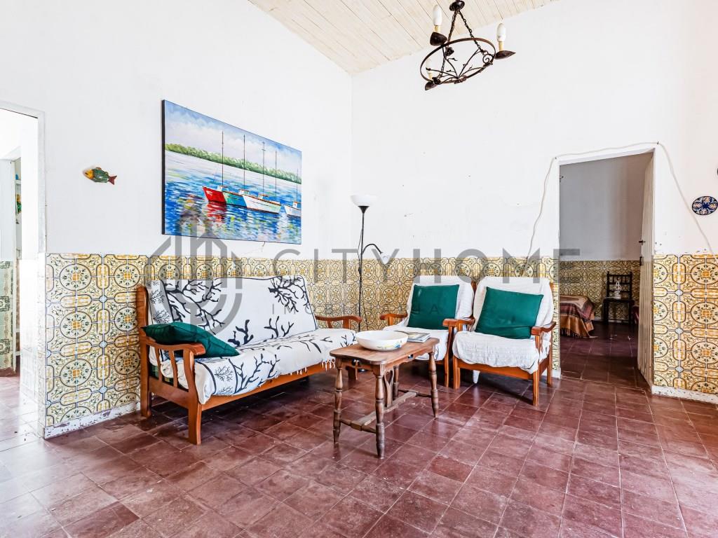 Villa mit 3 Schlafzimmern im Zentrum von Carvoeiro mit Garage