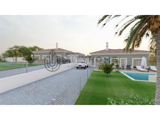 House 3 Bedrooms Semi-detached - Turnkey - Swimming pool - Garage