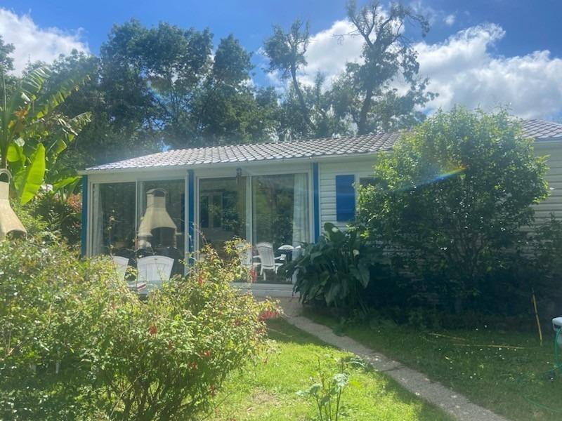 La Tranche sur mer 15 min in Residence with swimming pool 3 bedroom wooden villa with terrace and g