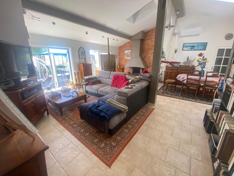 La Tranche sur Mer 85 La Grière 400M from the sea Charming single-storey villa with annexes on 550M