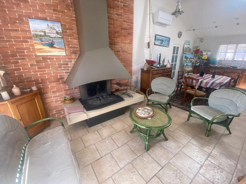 La Tranche sur Mer 85 La Grière 400M from the sea Charming single-storey villa with annexes on 550M