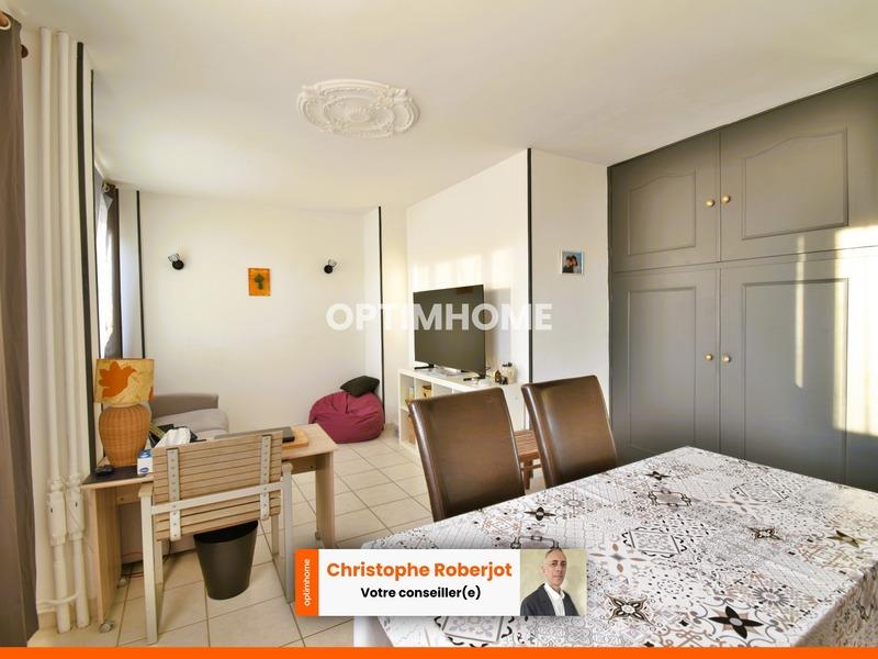 Purchase: Apartment (71100)