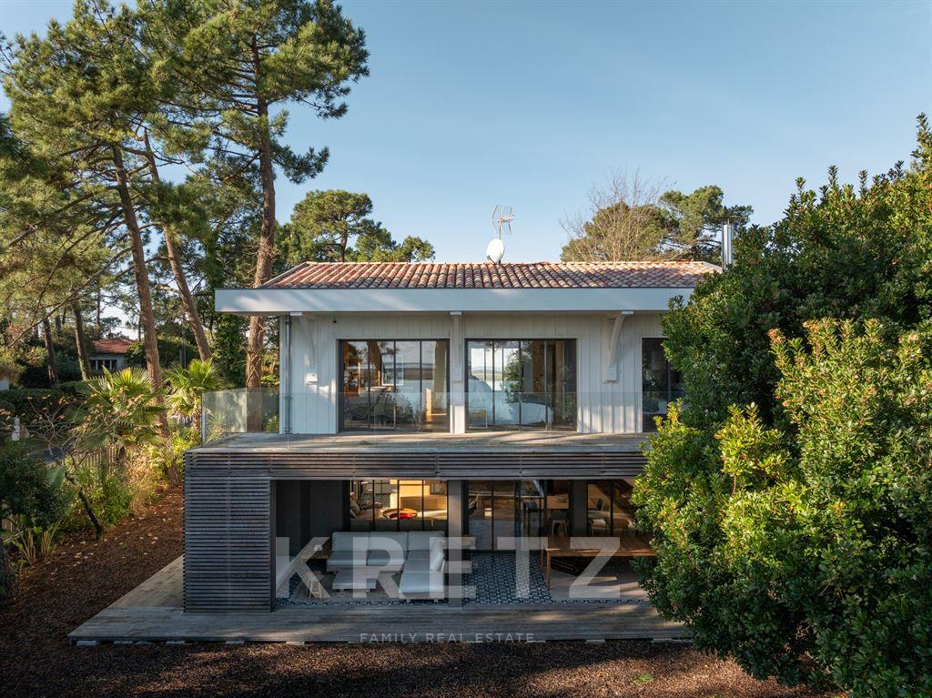 Architect-Designed villa Cap-Ferret