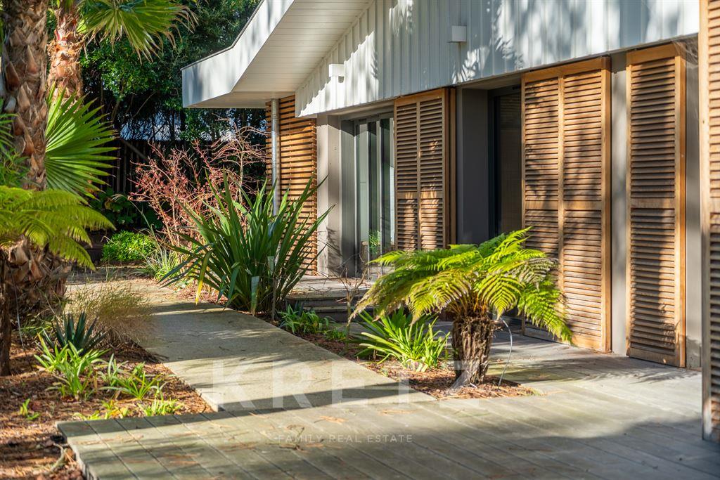 Architect-Designed villa Cap-Ferret