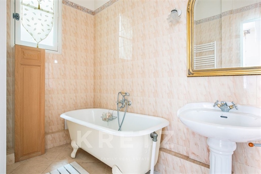 Haussmanian Apartment