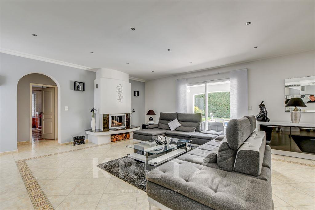 Exclusivité - Architect-designed villa just outside Toulouse