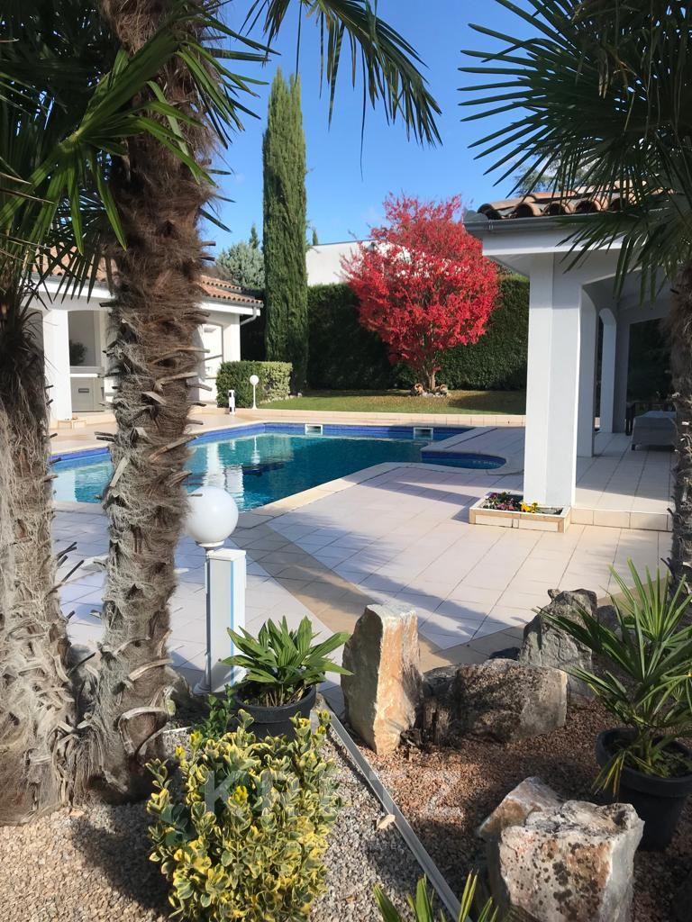 Exclusivité - Architect-designed villa just outside Toulouse