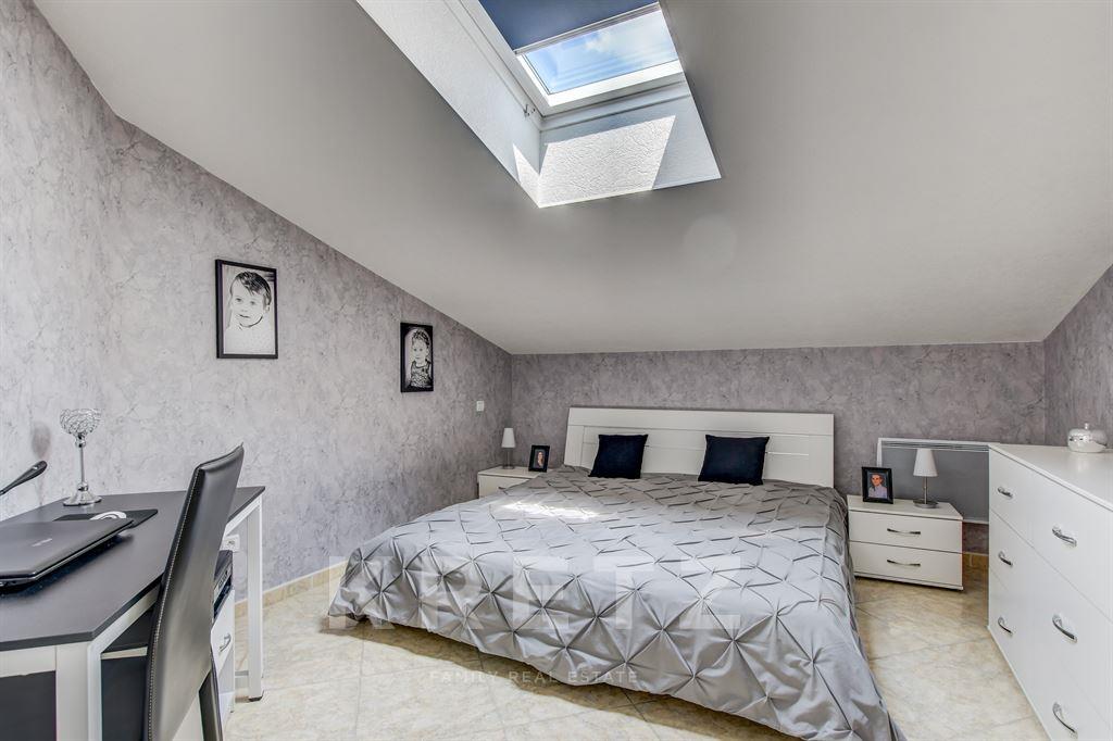 Exclusivité - Architect-designed villa just outside Toulouse