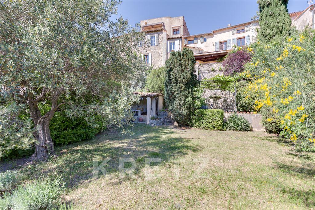 Charming Provencal house in the heart of nature