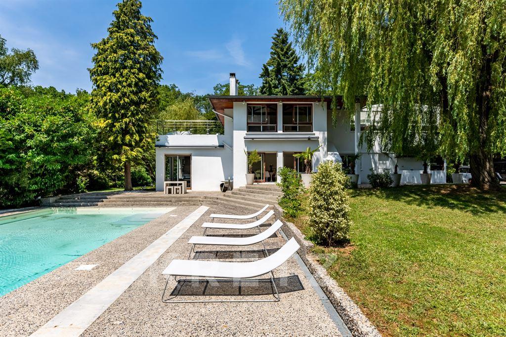 House signed by the architect Lucien Guerra