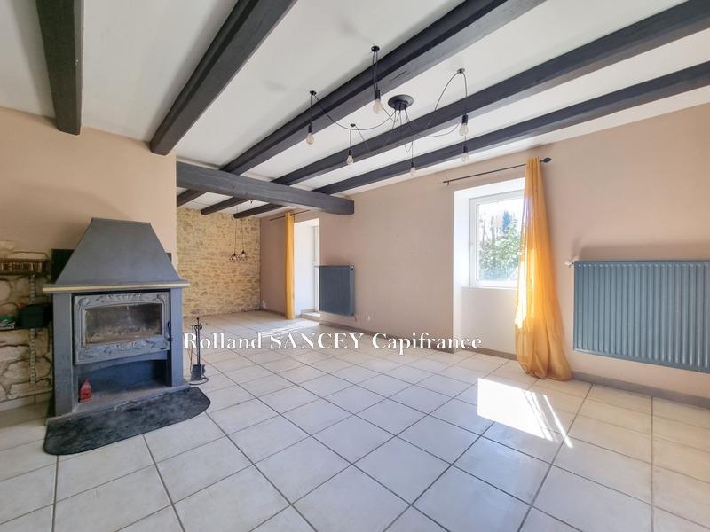 House for sale 7-room farmhouse with outbuilding on 16 ares of land in Grosne (90)