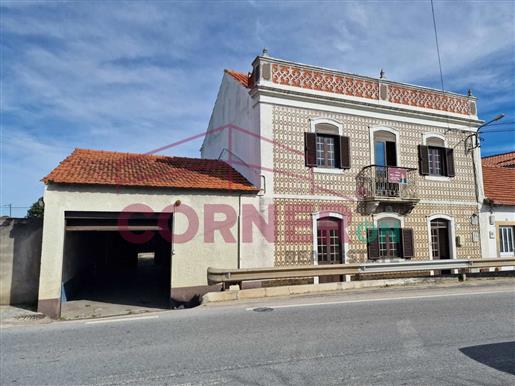 Villa met 5 slaapkamers en grond in Corredoura - Porto de Mós