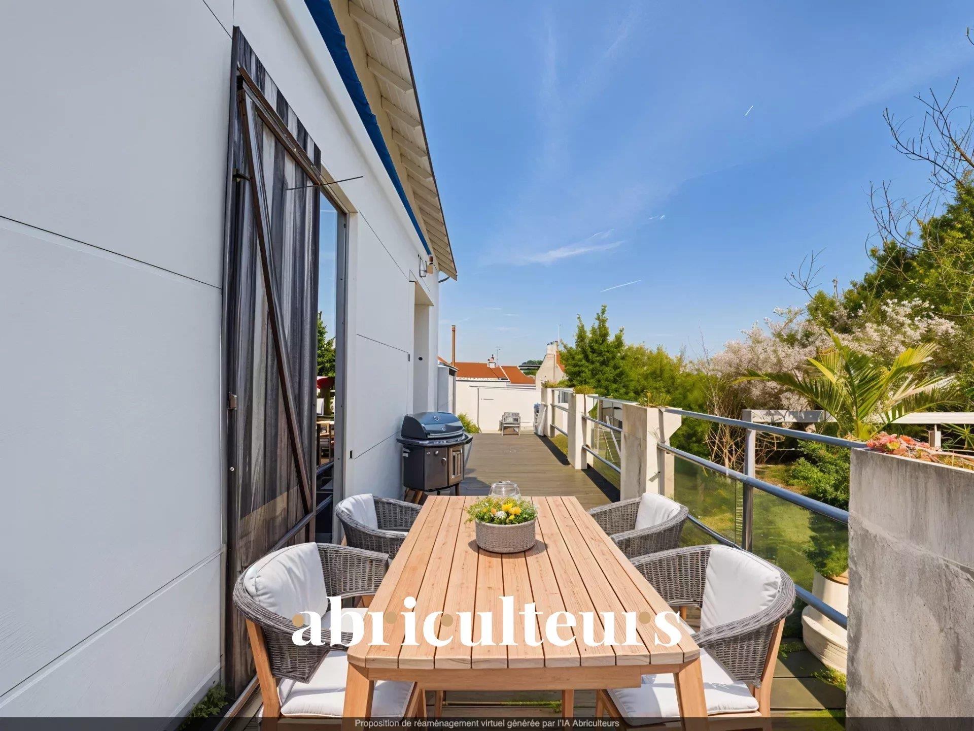 Spacious family house 230 m² - 7 bedrooms - Garage - Heat pump - Quartier Procé