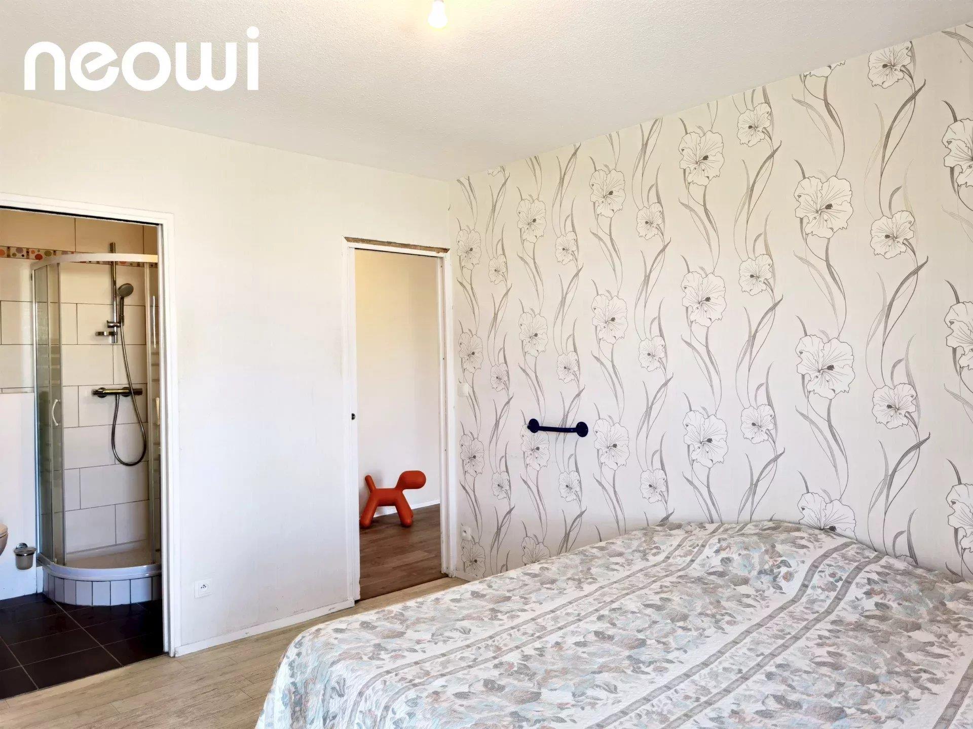 Appartement T4 - ascenseur - garage -balcon