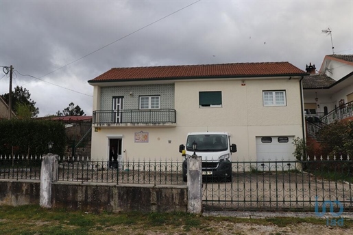Traditioneel huis met 3 kamers in Vila Real met 274,00 m²